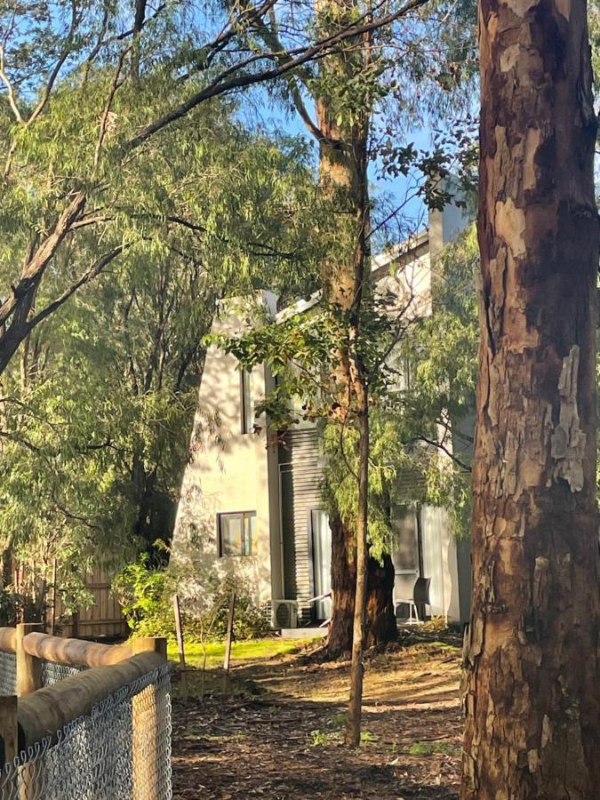Margaret Forest Retreat Apartment 129 - Located Within Margaret Forest, In The Heart Of The Town Centre Of Margaret River, Spa Apartment! 外观 照片